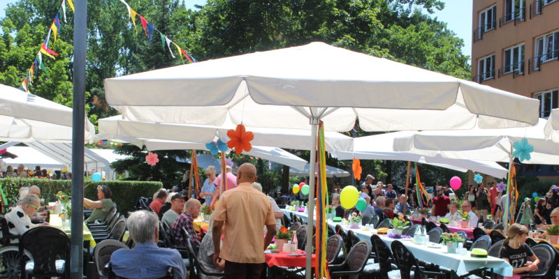 Jahresfest in der Werlseestraße - Gäste